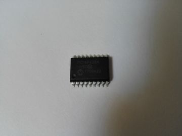 O circuito integrado de IC do microcontrolador parte o FLASH de 8 bits 18-SOIC de 20MHz 3.5KB (2K X 14)