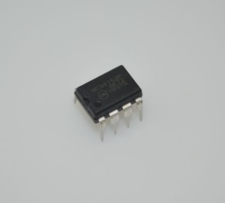 MC34152PG Driver MOSFET Duplo 1,5A Corrente de Pico 12V-18V Alimentação 50ns Subida/Descida DIP-8 -40°C a +85°C