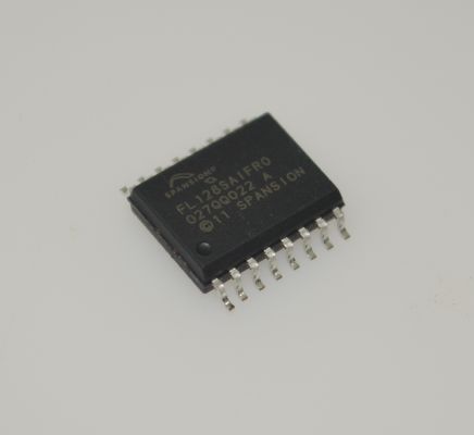 S25FL128SAGMFIR01 Flash NOR SPI de 128Mb Clock de 104MHz 100K Ciclos de Apagamento Retenção de Dados de 20 Anos 2.7-3.6V SOIC-16 -40°C a +85°C