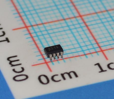 INA219AIDCNR Monitor de Corrente/Potência de Alta Precisão com Interface I2C 0,1% de Precisão Faixa de 26V, Baixo Offset Detecção Bidirecional Pacote SOT-23 Minúsculo Calibração e Alertas Programáveis
