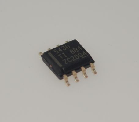 TPS5430DDAR 3A 5,5-36V Conversor Step-Down de Ampla Entrada 500kHz de Comutação Alta Eficiência (Até 95%) Compensação Interna Sinal Power Good Proteção Térmica/UVLO Pacote SOIC-8