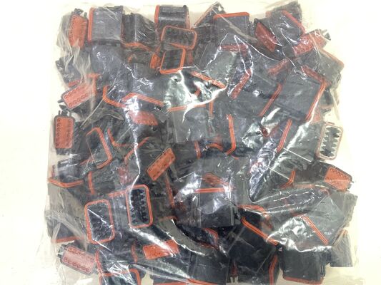DT06-12SB 12 Posição 4.19mm Pitch Conector Automóvel Receptacle Negro Crimp Casamento Wedgelock Chave integrada IP68 Selado 13A Classificação para ambiente severo