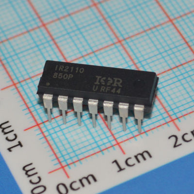 IR2110PBF Circuito integrado 600V Condutor de alta e baixa tensão 2A Corrente de pico 10V-20V Lógica 500ns Rise Time Package / Case 14-DIP (0,300", 7,62mm) -40°C a +125°C