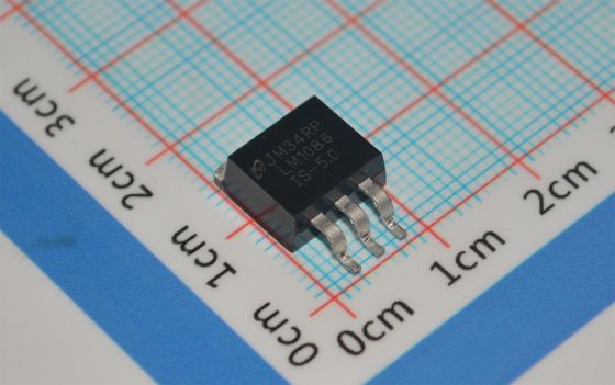 LM1086IS-5.0 5V 1.5A Regulador LDO ±1% de precisão, 1V de queda para a proteção térmica TO-263 -40°C a +125°C