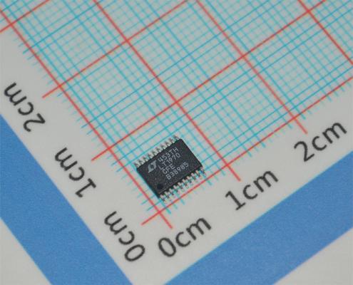 LT1970CFE ±500mA Potência Op Amp 3V a ±15V Alimentação 1MHz Largura de banda 0,5μV/°C Drift Offset 20-TSSOP-EP -40°C a +85°C