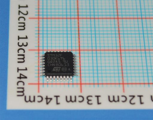 STM32F030K6T6 MCU Cortex-M0 de 48MHz, 32KB Flash, 4KB RAM, ADC de 12 bits, 16 GPIOs, LQFP-32, 2.4-3.6V, -40°C a +85°C, Econômico