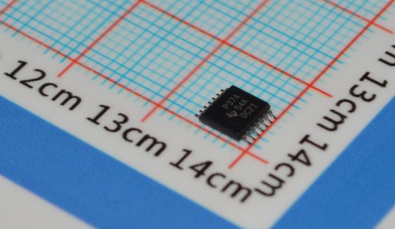 TLC374CPWR Comparador CMOS Quad 2μs Resposta 2.7-16V Alimentação 1mV Offset Saída Push-Pull TSSOP-14 -40°C a +125°C Industrial