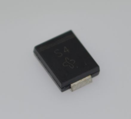 Diodo Schottky 1N5819 1A/40V Baixa VF (0,6V) Comutação Rápida Alta Eficiência Baixa Perda de Potência Pacote DO-41 Faixa de -65°C a +125°C Ideal para Proteção de Polaridade e Conversores CC-CC