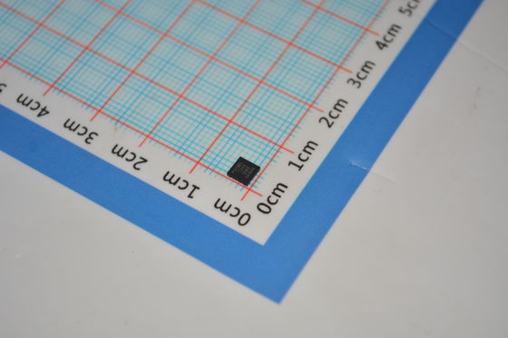 ATTINY24A-MUR Microcontrolador AVR de 8 bits com 2KB de Flash, velocidade de 12MHz, 128B de EEPROM, 12 pinos de E/S, operação de 1,8V-5,5V, -40°C a +85°C e Ultra-Baixo Consumo para Designs Compactos