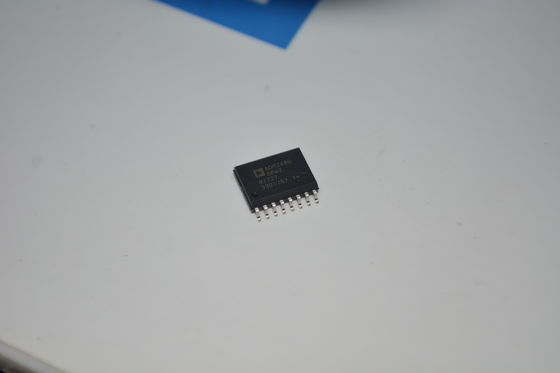 Transceptor RS-485 Isolado ADM2486BRWZ 500kbps 2.5kV Isolamento ±15kV ESD 3V/5V Lógica Alta CMR Temperatura Industrial para PLC/Controle de Motor