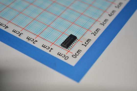 AM26LV32IDR Receptor Quad Diferencial Operação 3V a 3,6V 32Mbps ±15kV ESD Fail-Safe 8kV HBM Industrial Temp TTL/CMOS para Redes RS-422/485