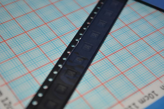 CSD17309Q3 MOSFET NexFET™ N-Channel de 30V com RDS(on) de 3,6mΩ, Corrente Contínua de 40A, Classificação de 175°C, Qg Ultra-Baixo, Pacote SON de 3mm×3mm, Qualificado AEC-Q101 e Sem Chumbo