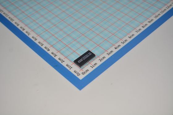 IS62C256-70U SRAM de alta velocidade 32Kx8 Tempo de acesso de 70ns Baixo consumo CMOS Operação 5V Faixa de temperatura industrial Compatível com TTL Retenção de dados confiável Fácil de usar Pacote de 28 pinos