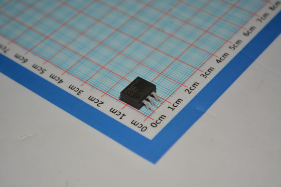LM1085ISX-3.3 3.3V Saída Fixa 3A Baixa Queda de Tensão (1.5V) Proteção Térmica e de Corrente Pacote TO-263 4.75V-15V Entrada Resposta Rápida Temperatura Industrial (-40°C a +125°C)