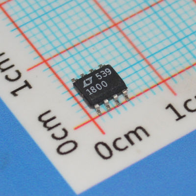 LT1800CS8#PBF Amplificador Operacional 100MHz Largura de Banda 450V/µs Taxa de Variação 3.5nV/√Hz Ruído 2.7-12.6V Tensão de Alimentação Rail-to-Rail I/O 8-Pin SOIC -40°C a 85°C Baixa Potência