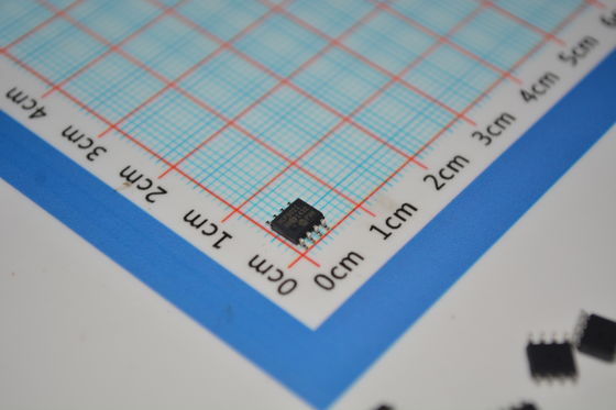 MCP602-I/SN Amplificador Operacional Duplo de 2,7V-6V com Largura de Banda de 10MHz, Baixa Corrente de 1,8mA, Entrada/Saída Rail-to-Rail, Operação 3V/5V e Pacote SOIC de 8 Pinos