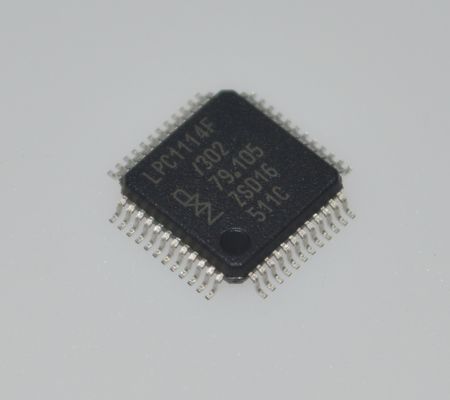 LPC1114FBD48/302 ARM Cortex-M0 MCU de 32 bits, CPU de 50MHz, 32KB Flash, 8KB SRAM, ADC de 12 bits, 42 GPIOs, UART/SPI/I2C, Baixo Consumo < 1μA em Deep Sleep