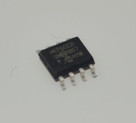 MCP6022-I/SN Dual Op Amp 2.7-5.5V Ampla Voltagem 10MHz Largura de banda 7V/μs Taxa de movimentação 120dB CMRR I/O ferroviário a ferroviário 0,9mA Baixa Potência SOIC-8 Pacote de grau industrial