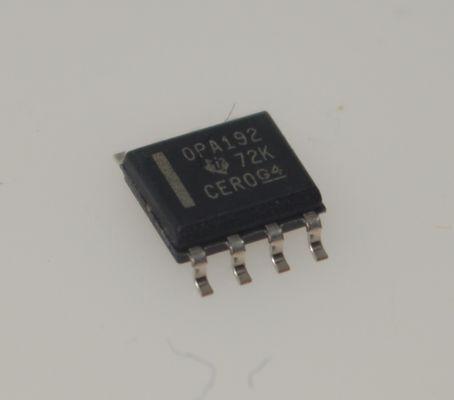 OPA192IDR Precision Op-Amp com 25μV Offset 0.2μV/°C Drift 10MHz GBW 20V/μS SR 1.1kHz 1/f Ruído RRO CMOS Input 2.2nA Ib SOIC-8 Pacote