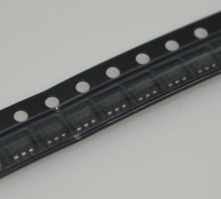 SN74LVC1T45DBVR Tradutor de Nível de Tensão de Bit Único e Dupla Alimentação com Controle Automático de Direção 1,65V a 5,5V Alta Velocidade Baixa Potência Pacote Minúsculo e Saída de 32mA