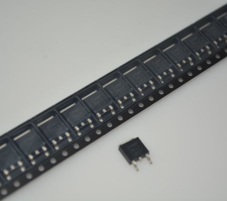 ZXMP7A17KTC RF MOSFET 3.3-5V Operação 17GHz Alta Frequência 15dB Ganho +25dBm OIP3 1.8dB Figura de ruído 70mA Bias incondicionalmente estável Miniatura 8-pin DFN Pacote