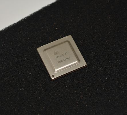 ADC12DL3200ACF RF-Sampling ADC Resolução de 12 bits Dual 3.2GSPS Canais 6.4GBaud Rate JESD204B Interface Operação multibanda Ultra-baixa potência Larga largura de banda analógica Digital integrada Down-Conversão