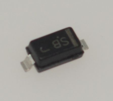 BAT54T1G SOT-23 Diodo de barreira Schottky dupla série 30V Voltagem inversa 200mA Corrente baixa VF 0,32V Comutação de alta velocidade 125°C Junção Embalagem de fita e bobina compatível com a RoHS