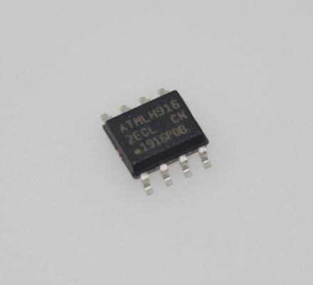 AT24C256C-SSHL-T EEPROM I2C de 256Kb com tensão de 1,7V-5,5V, velocidade de 1MHz, página de 64 bytes, proteção de hardware, >1M ciclos, retenção de 100 anos, temperatura industrial e SOIC verde