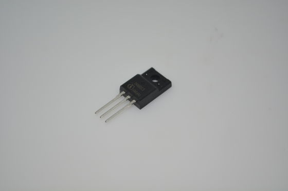SPA04N80C3XKSA1 Power MOSFET 800V Ultra-High Voltage 4A Current Low Rds(on) Super Junction Technology Low Gate Charge High Efficiency Halogen-Free Robust Performance for SMPS and Industrial Drives