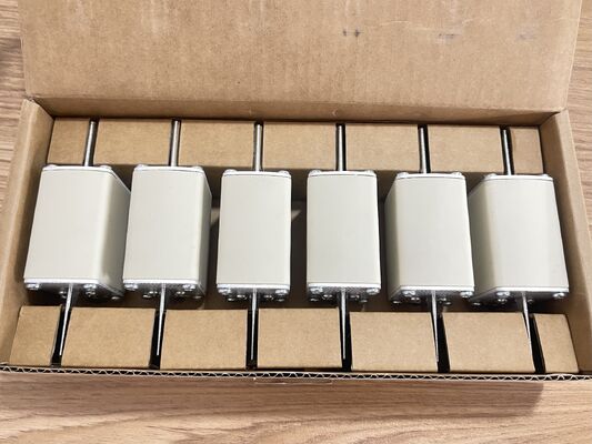 NH1GG69V250P 1250V 250A SiC MOSFET Module Low Rds ((on) 3.3mΩ Fast Switching High Frequency Low Loss High Power Density Industrial Grade Para inversores fotovoltaicos e motores