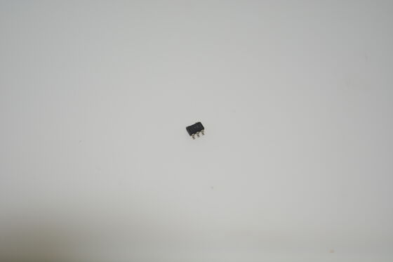 TLV6001IDBVR Amplificador Operacional Rail-to-Rail de 1,8V a 5,5V Baixa Potência 10µA GBW de 1kHz Micro SOT-23 Pacote Para Sensores Alimentados por Bateria e Dispositivos Portáteis