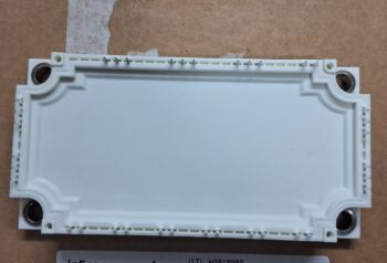 FS150R12KT4 1200V 150A Módulo Six IGBT Baixo VCE(sat) Alta Eficiência 10µs Robustez contra Curto-Circuito NTC Integrado Design Compacto EconoPACK+ Baixas Perdas de Comutação Ideal para Drives e UPS