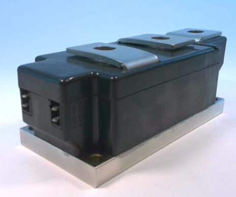 TT600N16KOF 1600V 600A Módulo de tiristor duplo VF baixo 1,32V Alta Tensão 21kA Tecnologia de contato de pressão Baseplate isolada Portão de trincheira UL Certificado para iniciadores e retificadores moles