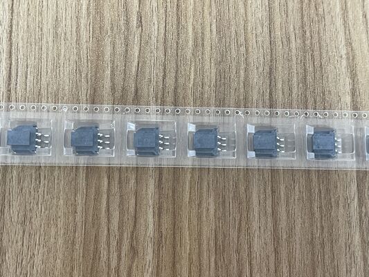 105405-1106 Conector de Fio para Placa de 6 Posições com Passo de 1.25mm Tipo Crimp Housing Receptáculo Montagem em Painel Trava por Fricção UL 1066 V-0 para Iluminação LED e Automotivo