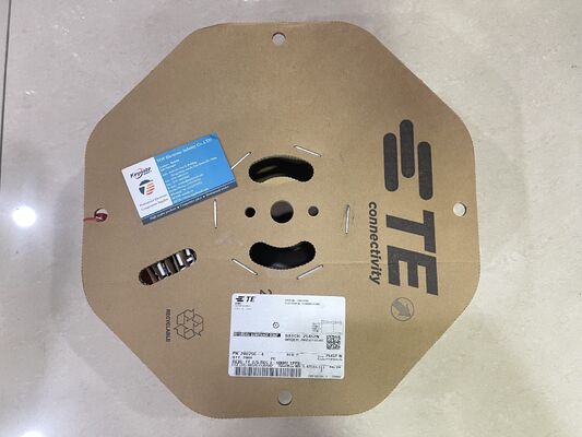 280756-4 Conector de crimpagem de 4 posições com passo de 2,5 mm para placa, com trava por fricção, montagem em painel, UL 94V-0, polarizado, com classificação de 4,5 A para distribuição de energia e controles industriais