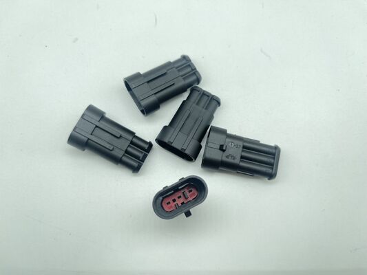 282105-1 3 Posição 5.0mm Pitch Wire-to-Board Header Vertical Through Hole Enveloped Friction Lock Polarizado Classificação 9A para fontes de alimentação e controles industriais