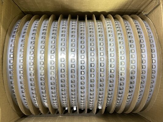 MA35V680M10X13 680µF 35V alum elec cap 10x13mm 105°C baixa impedância longa vida alta ondulação para energia e industrial