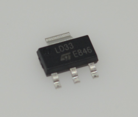 LD1117S33CTR 3.3V Regulador de tensão LDO com 1A de saída Baixa tensão de abandono Alta precisão sobre-corrente e proteção térmica Estável com condensadores cerâmicos SOT-223 Pacote