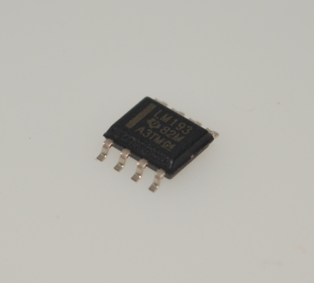 LM193DR Comparador de tensão dupla de baixa potência com saída de coletor aberto Ampla alimentação 2V-36V ±1V-18V alimentação dupla corrente de entrada baixa alta precisão TTL/CMOS Compativel SOIC-8 Pacote